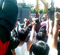 Penggusuran di Kampung Babakan Rusuh