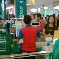 Kepercayaan Konsumen Bulan April Tertinggi Sejak Desember 2007  