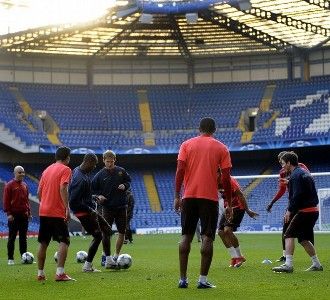 Jalan ke Roma Lewat Stamford Bridge