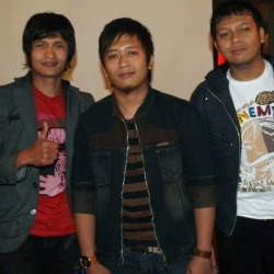 Flanella Berjuta Rasa Pasca Vakum 3 Tahun