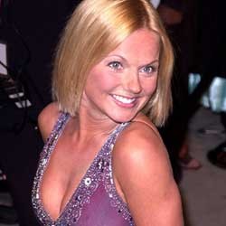 Geri Halliwell Bangga Dengan Bentuk Dadanya