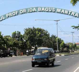 Jalan Nasional Timur Indonesia Dibangun