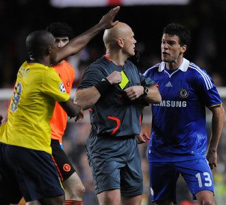 Meradang Chelsea Pada Wasit