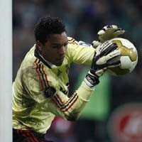 Dida Terancam Absen, Milan Krisis Kiper