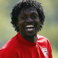 Adebayor Tetap Bertahan di Arsenal