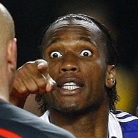 Iniesta Sang Dewa, Drogba Sang Terdakwa