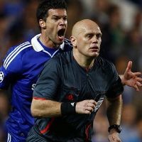 Wasit Ovrebo Dapat Ancaman Mati