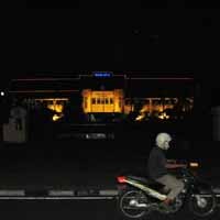 Alasan Perbaiki Lampu, Balaikota Surabaya Gelap Gulita