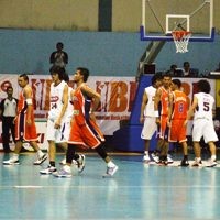 Batam Gemilang, Pelita Tekuk CLS