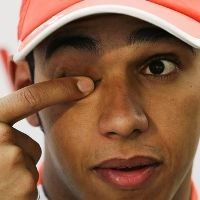 Hamilton Akui Kecepatannya Buruk