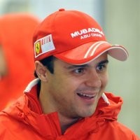 Ferrari Perbaiki Posisi, Finish 1-2 