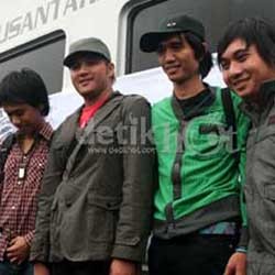 Konser Ultah Sheila on 7 Distop Polisi