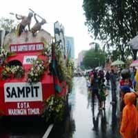 Parade Budaya HUT Surabaya Berjalan Meriah