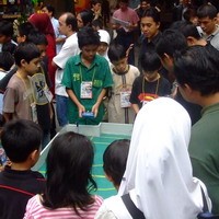 Banyak Orang Tua Anggap Robot Adalah Mainan