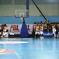 CLS Dipecundangi Garuda