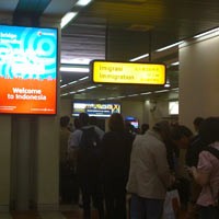 Imigrasi Bandara Soekarno Hatta, Aduh Mak!
