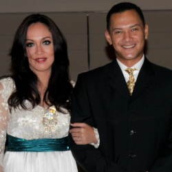 Angelina Sondakh Senang Bisa Pamer Foto Nikah