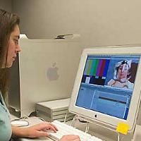 Lecehkan Sekolah Elit di Internet, 2 Siswi Dikeluarkan