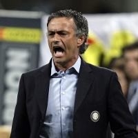 Mourinho Sabar Menunggu Lima