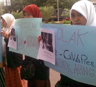 KAMMI Tolak Boediono KAMMI Tolak Boediono