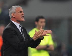 Calon Suksesor Ranieri Tinggal Dua