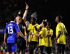 Banding Fletcher, Abidal & Alves Ditolak