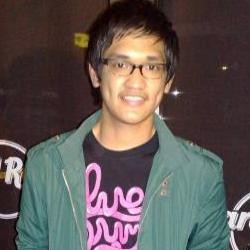 Afgan Pacari Kembaran Wulan Guritno?