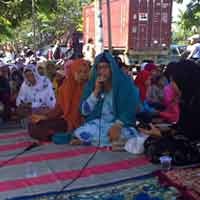 Puluhan Korban Stren Kali Gelar Istighosah