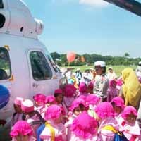 Anak-anak Tumplek Blek di Mapolda Jatim