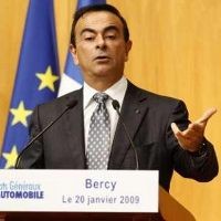 Carlos Ghosn Enggan Lari dari Medan Perang