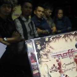 Naff Stres Konser Live Akustik Untuk Album Baru