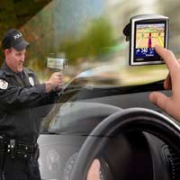 Polisi Pakai GPS Ilegal Tuai Perdebatan