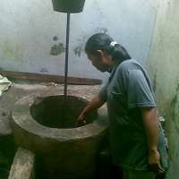 Terjatuh ke Sumur Sedalam 20 Meter, Nyawa Yuyu Selamat