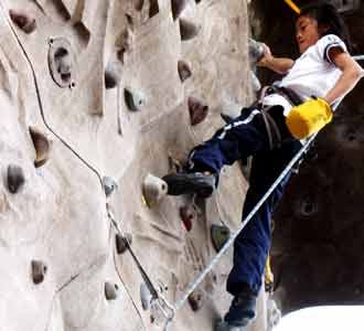 Anak-anak Juga Hobi Olahraga Ekstrem