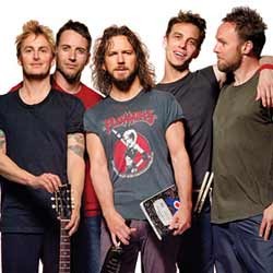 Pergi Rekaman, Bassis Pearl Jam Digetok Perampok