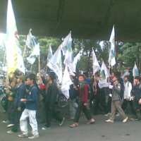 Demo KAMMI Sambut Deklarasi SBY-Boediono