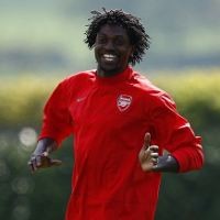 Adebayor Dikecewakan Fans Arsenal