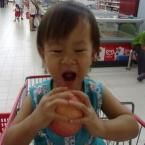 Mary Elvira Zee, 1,11 Tahun; Perempuan; f
