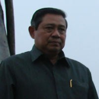 Bareng Satu Mobil, SBY-Boediono Tinggalkan Cikeas Menuju KPU