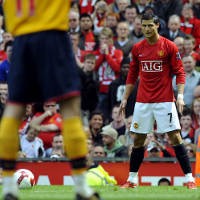  Tanpa Gol, Old Trafford Berpesta