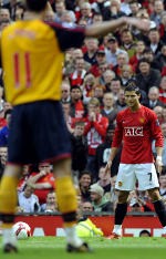  Tanpa Gol, Old Trafford Berpesta