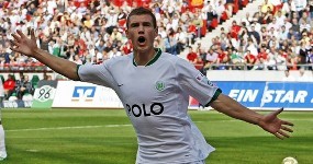 Bayern Tertahan, Wolfsburg Tatap Gelar