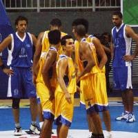 SM Kunci Tiket 8 Besar