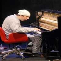 Main Piano 27 Jam, Gonzales Raih Rekor Konser Terlama