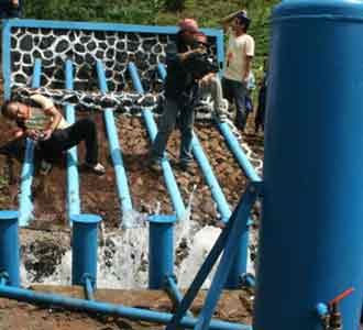 Pompa Air Tenaga Gravitasi