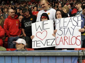 Fans Minta MU Pertahankan Tevez