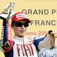 Rossi Apes, Lorenzo Memuaskan