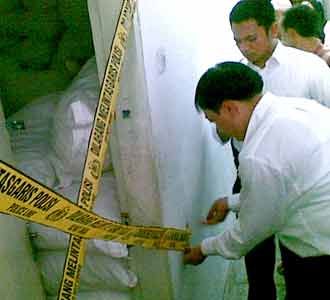 Gudang Kosmetik Palsu Digerebek