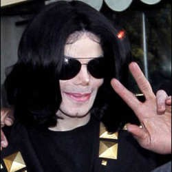 Divonis Kanker Kulit, Jacko Pamer Wajah