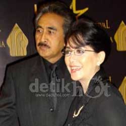 Kepala Batu Sophan Sophiaan Tak Terlupakan